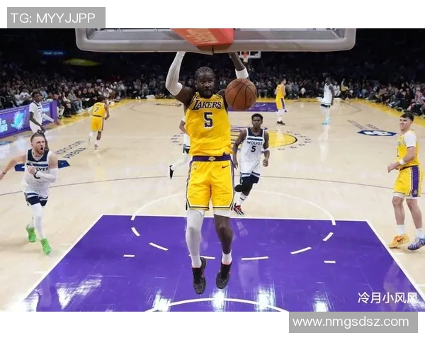 湖人最大毒瘤凸显！艾顿攻守全垮纯副作用，被DNP后立马打出优势